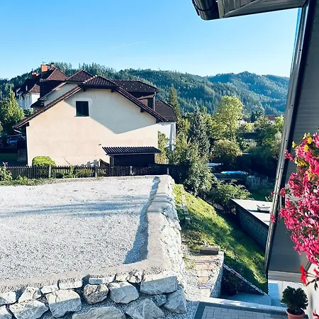 Lisingtal Cosy & Comfort Double Exit St Michael A9 S36 Rum i privatbostad *