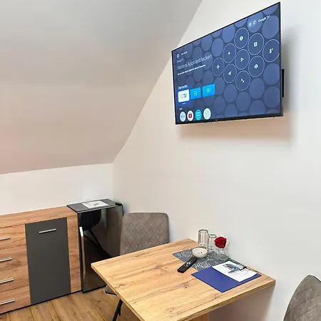 Rosie's Double Bedrooms And Homestay Liesingthal