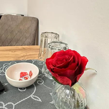 Homestay Rosie's Double Bedrooms And