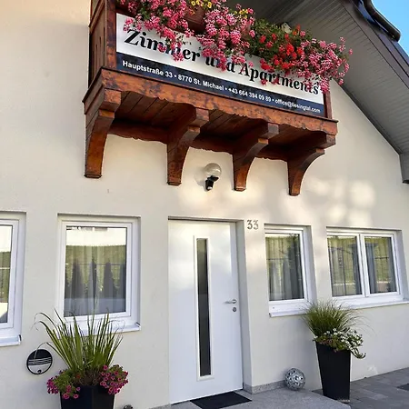 Homestay Rosie's Double Bedrooms And Liesingthal